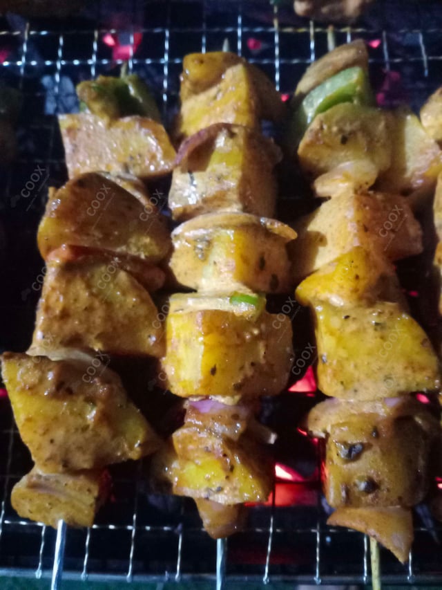 Delicious Tandoori Aloo prepared by COOX
