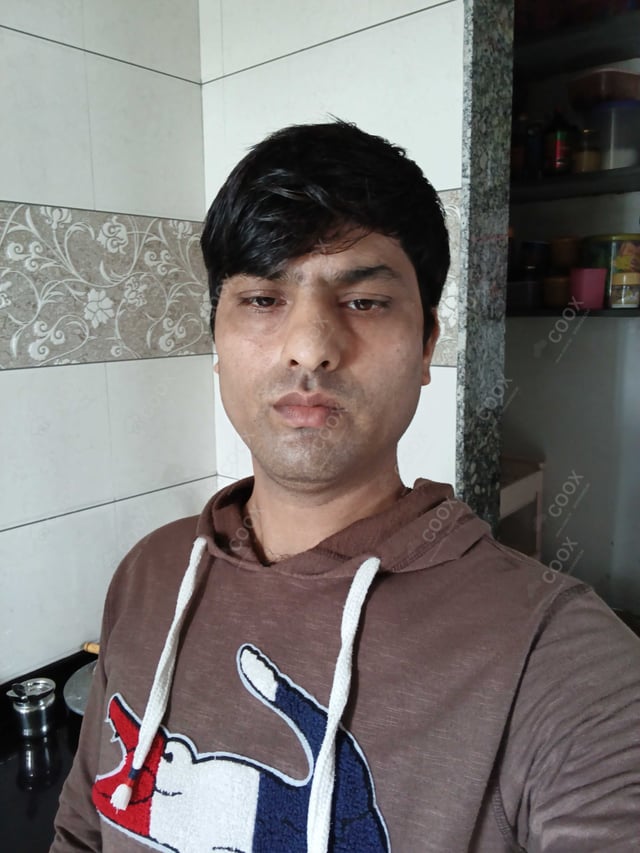 Chef from COOX at bookings. Professional cooks chefs at home