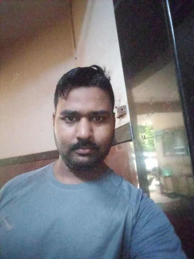 Chef from COOX at bookings. Professional cooks chefs at home