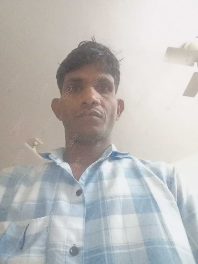 Chef from COOX at bookings. Professional cooks chefs at home