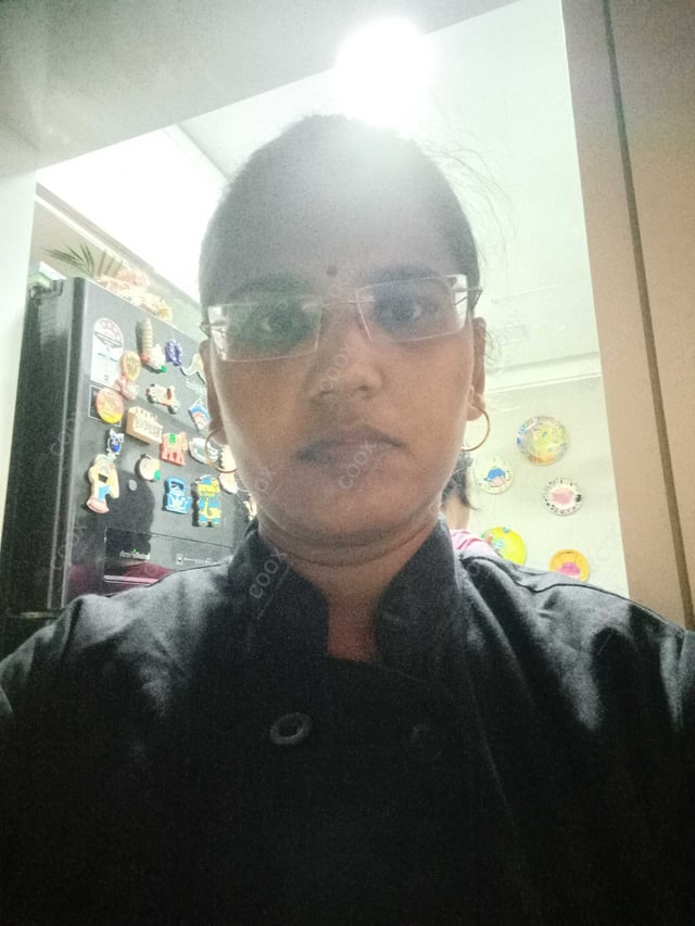 Chef from COOX at bookings. Professional cooks chefs at home