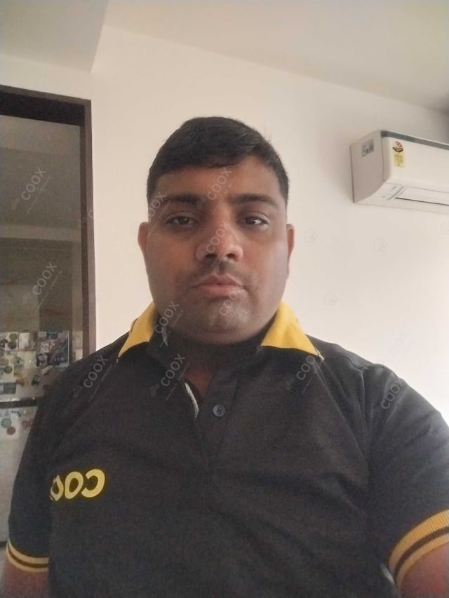 Chef from COOX at bookings. Professional cooks chefs at home