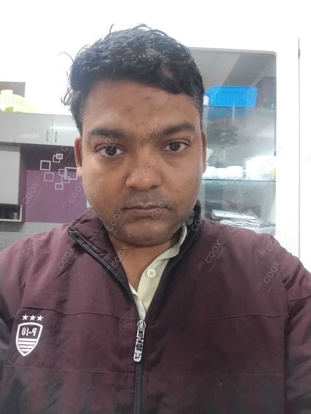 Chef from COOX at bookings. Professional cooks chefs at home