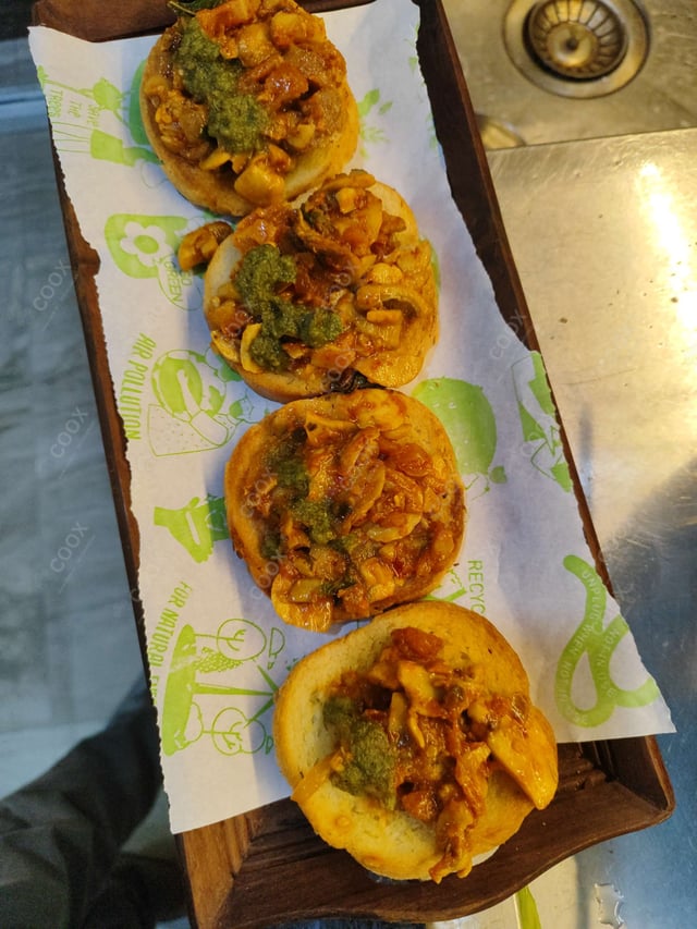 Delicious Tomato Mushroom Bruschetta prepared by COOX