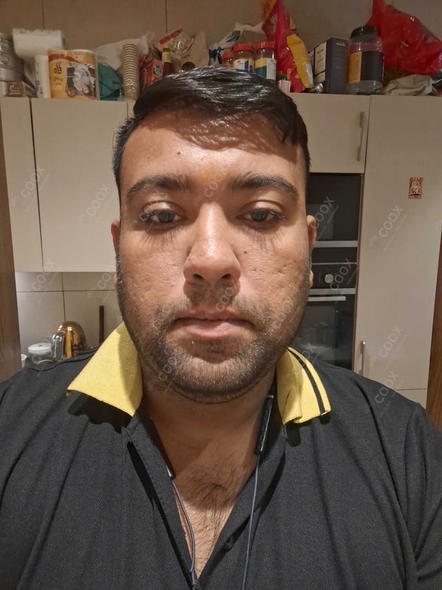 Chef from COOX at bookings. Professional cooks chefs at home