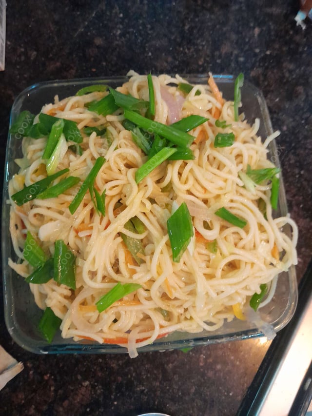 Delicious Veg Hakka Noodles prepared by COOX