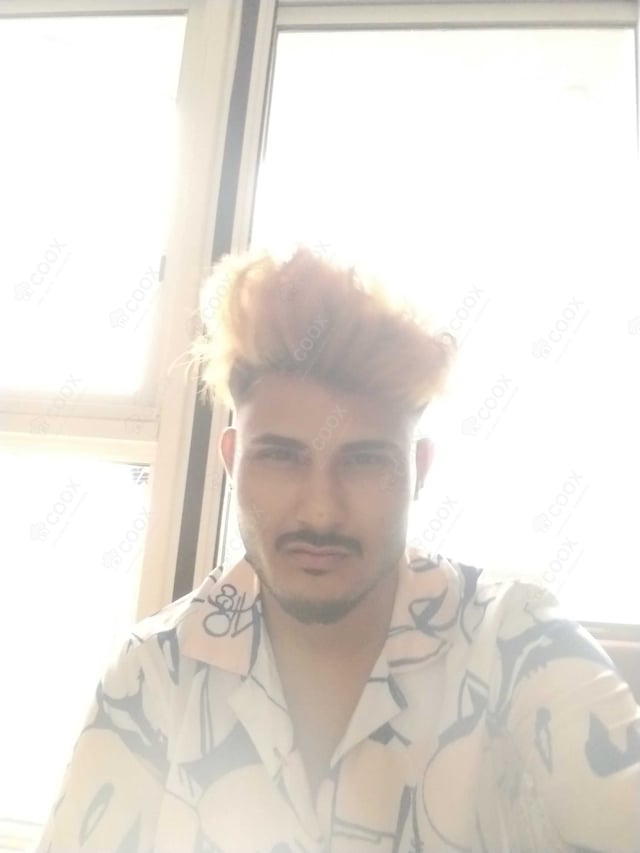 Chef from COOX at bookings. Professional cooks chefs at home