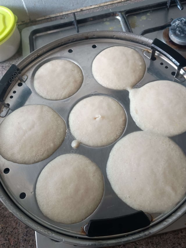 Delicious Plain Idli prepared by COOX