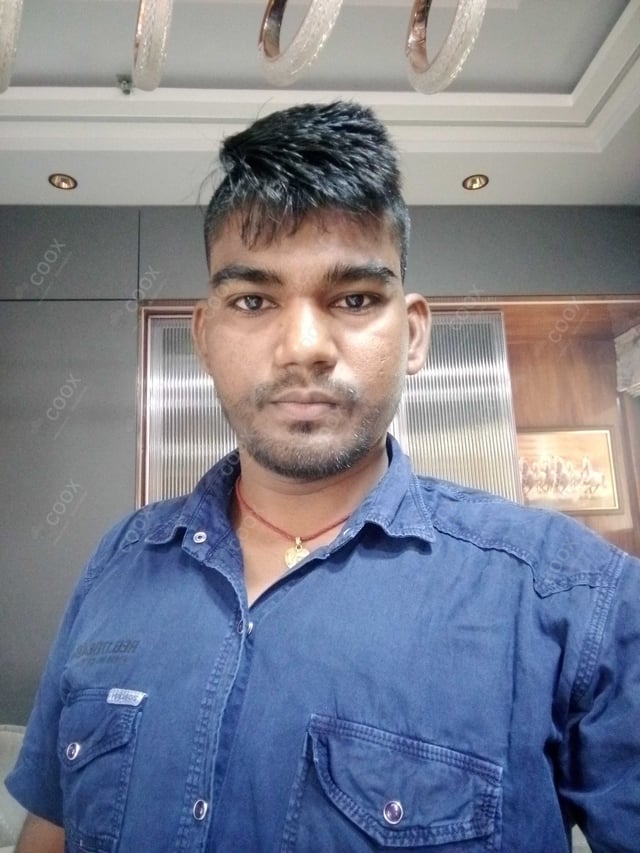 Chef from COOX at bookings. Professional cooks chefs at home