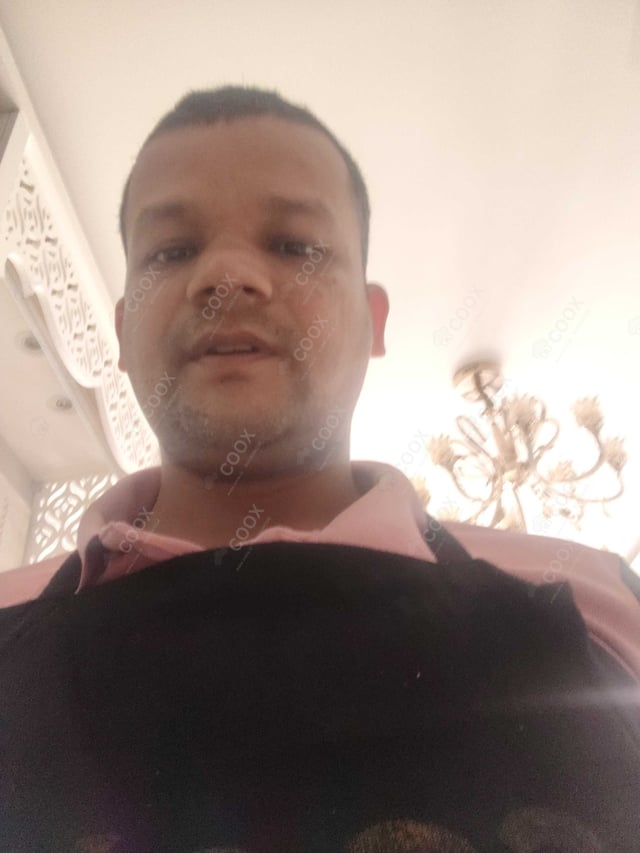 Chef from COOX at bookings. Professional cooks chefs at home