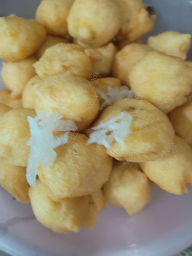 Delicious Moong Dal Mangode prepared by COOX