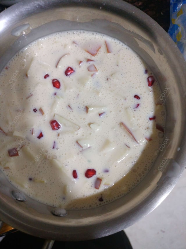 Delicious Fruit Cream prepared by COOX