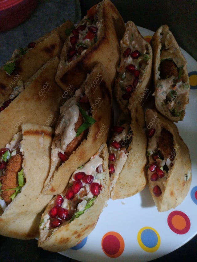 Delicious Fattoush Salad prepared by COOX