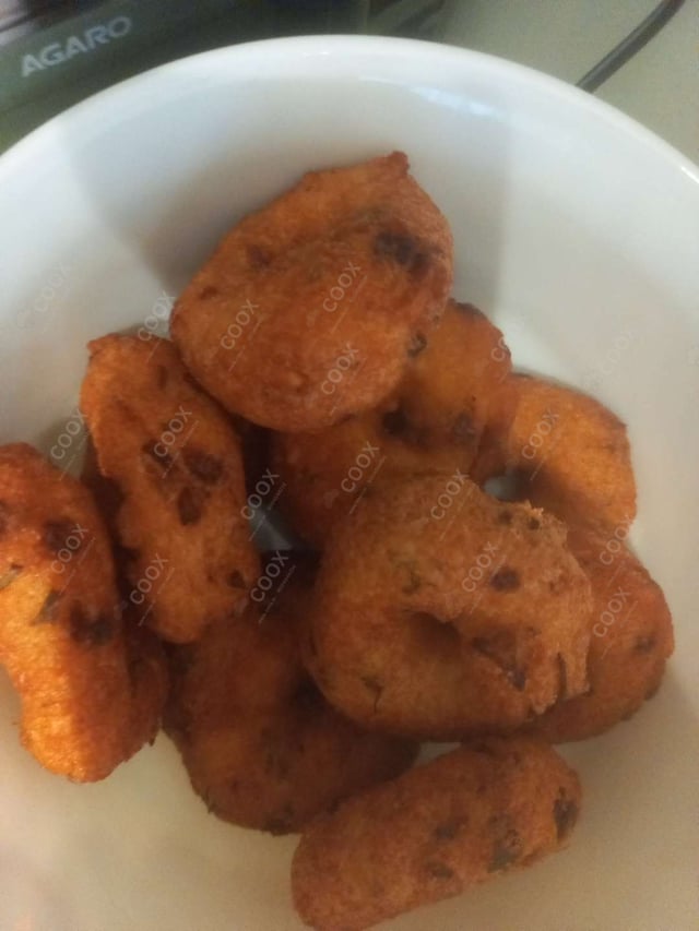 Delicious Medu Vada prepared by COOX
