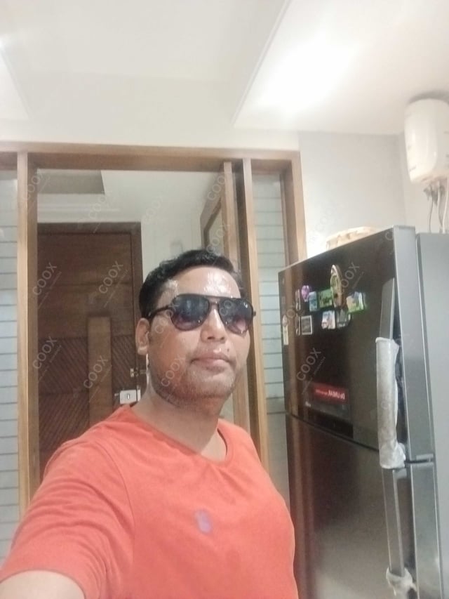 Chef from COOX at bookings. Professional cooks chefs at home