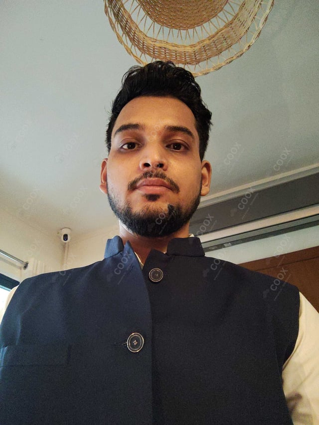 Chef from COOX at bookings. Professional cooks chefs at home