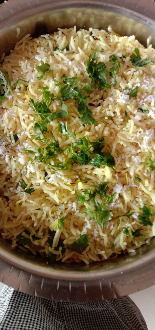 Tasty Coconut Rice cooked by COOX chefs cooks during occasions parties events at home