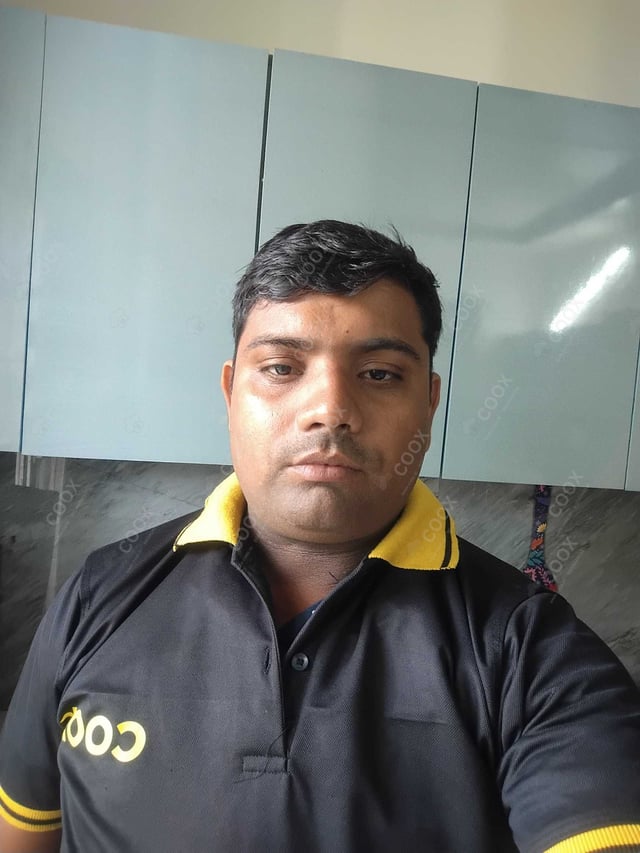 Chef from COOX at bookings. Professional cooks chefs at home