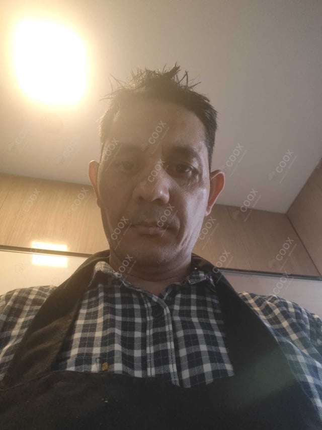 Chef from COOX at bookings. Professional cooks chefs at home