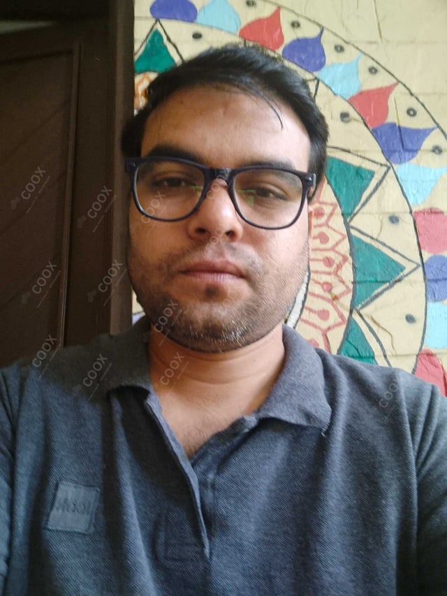 Chef from COOX at bookings. Professional cooks chefs at home