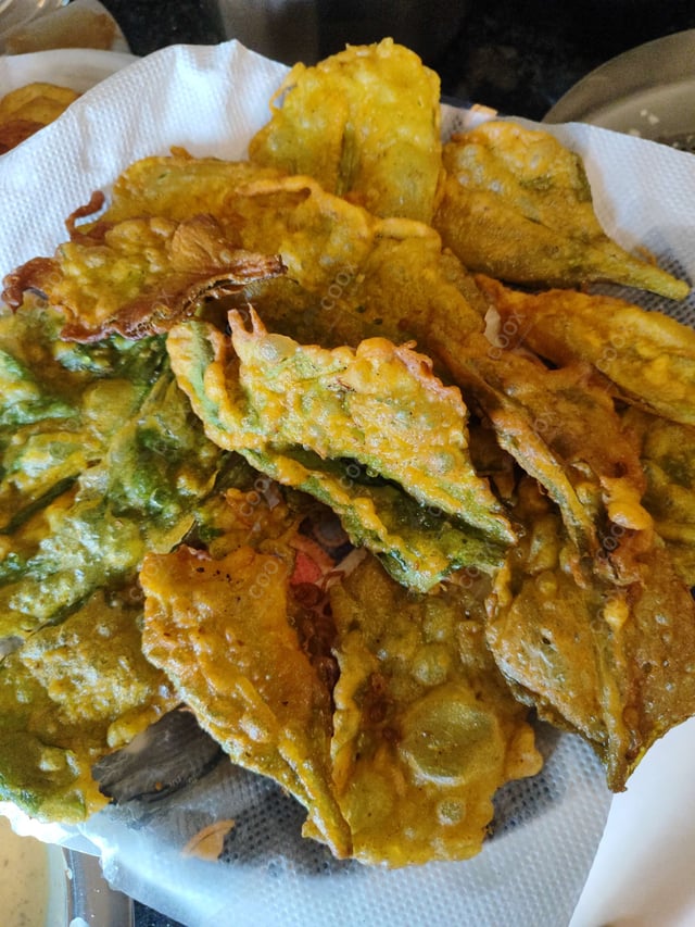 Delicious Palak Patta Chaat prepared by COOX