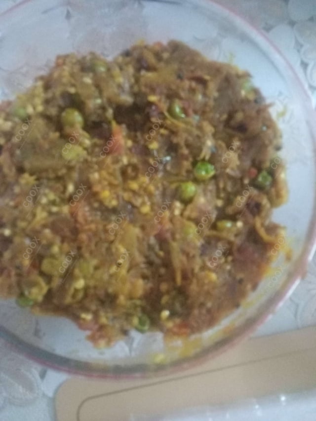 Tasty Baingan Ka bharta cooked by COOX chefs cooks during occasions parties events at home