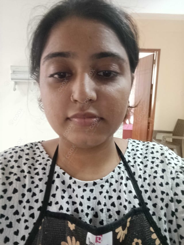 Chef from COOX at bookings. Professional cooks chefs at home