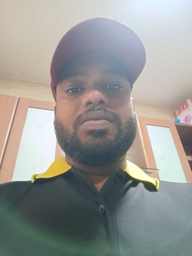 Chef from COOX at bookings. Professional cooks chefs at home