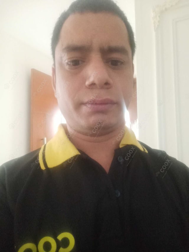 Chef from COOX at bookings. Professional cooks chefs at home