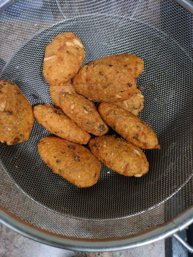 Delicious Veg Cutlets prepared by COOX