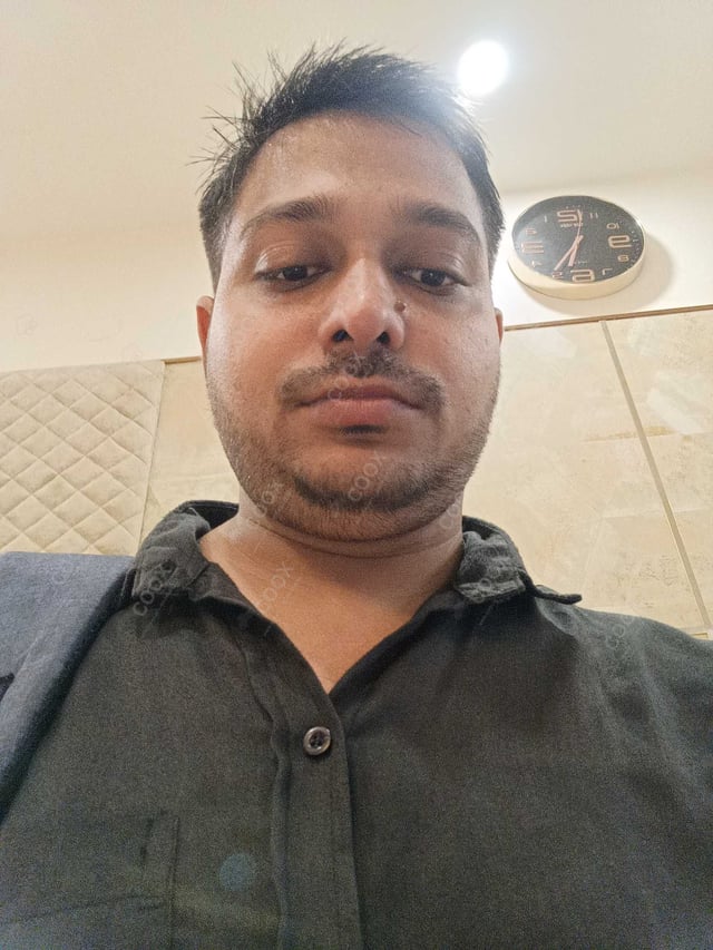 Chef from COOX at bookings. Professional cooks chefs at home