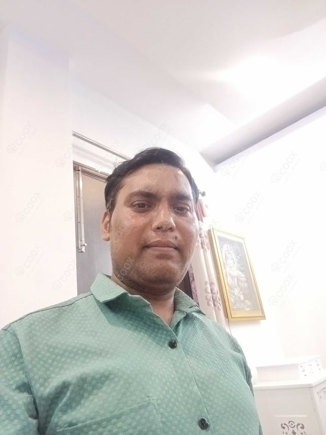 Chef from COOX at bookings. Professional cooks chefs at home