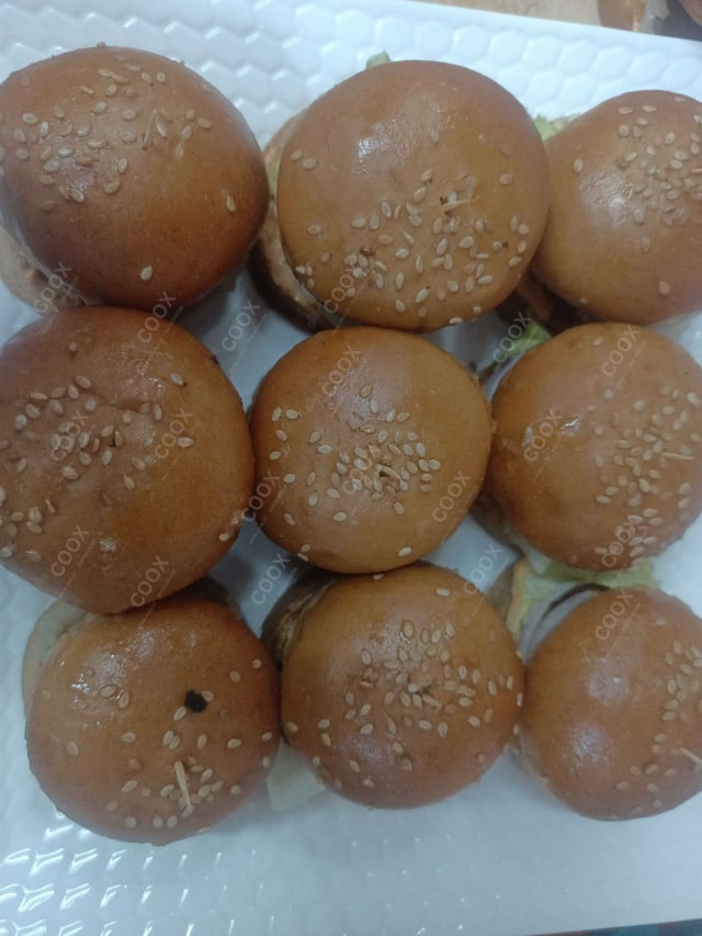 Delicious Mini Veg Burgers prepared by COOX