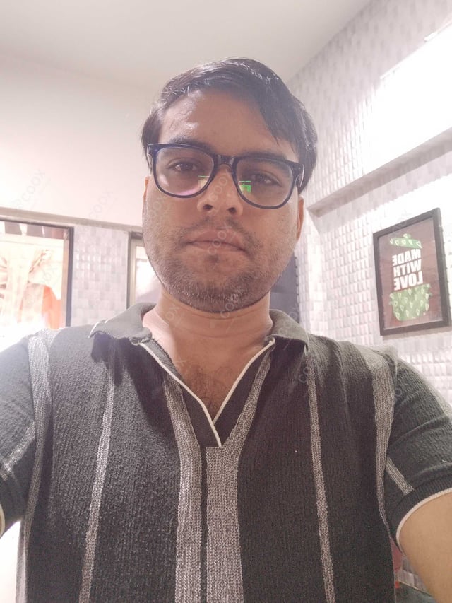 Chef from COOX at bookings. Professional cooks chefs at home