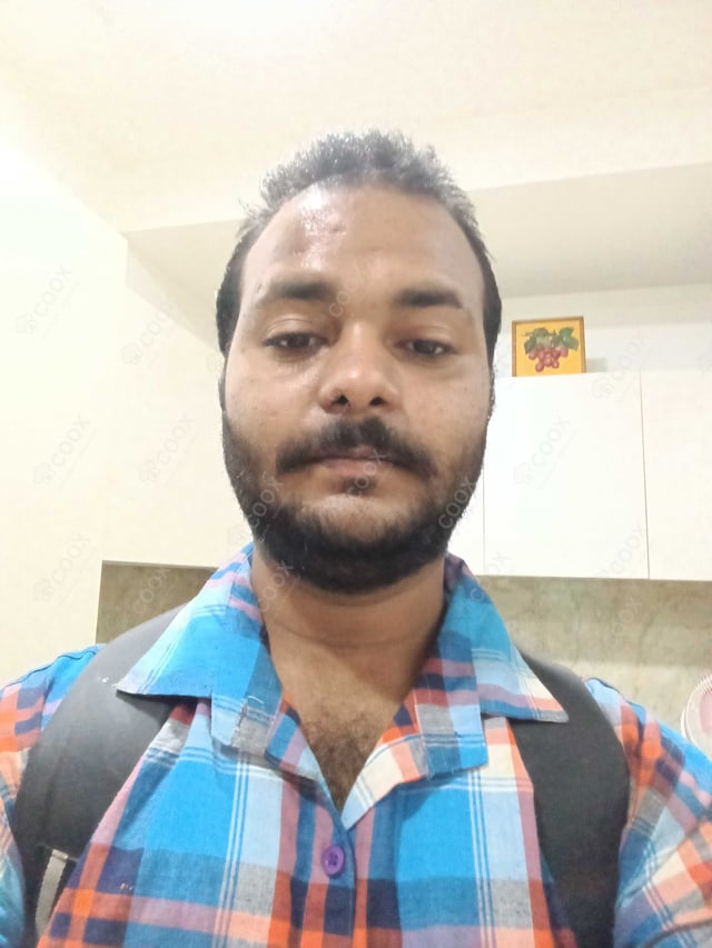 Chef from COOX at bookings. Professional cooks chefs at home