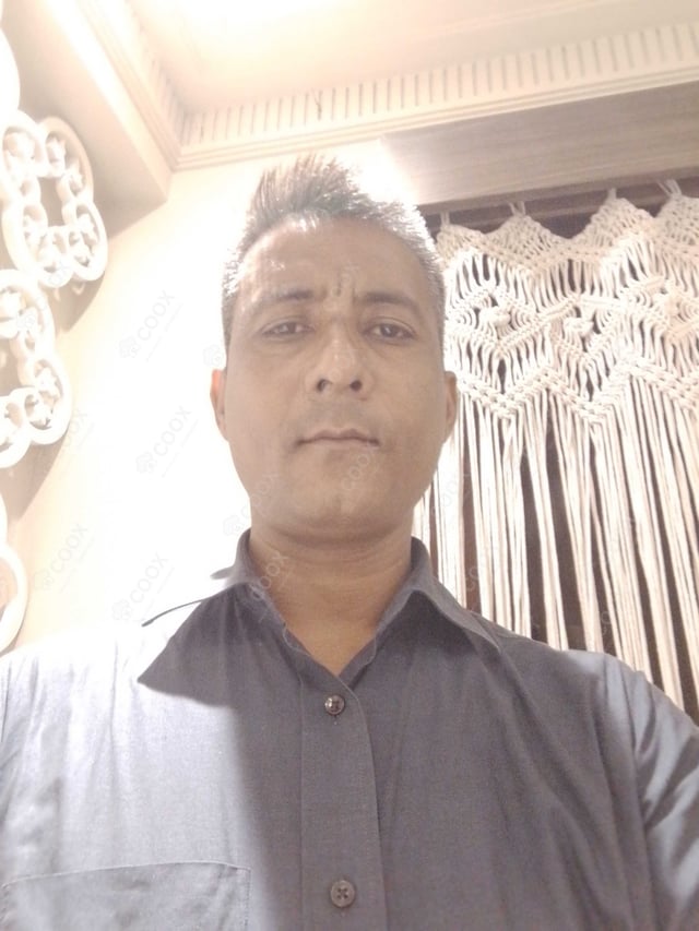 Chef from COOX at bookings. Professional cooks chefs at home