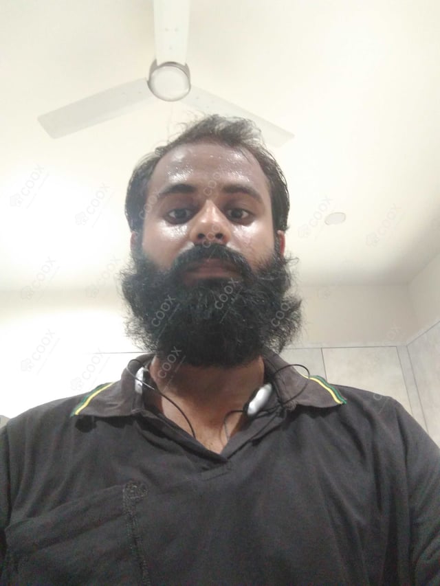 Chef from COOX at bookings. Professional cooks chefs at home