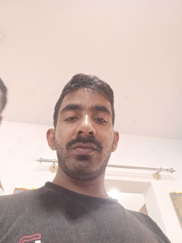 Chef from COOX at bookings. Professional cooks chefs at home