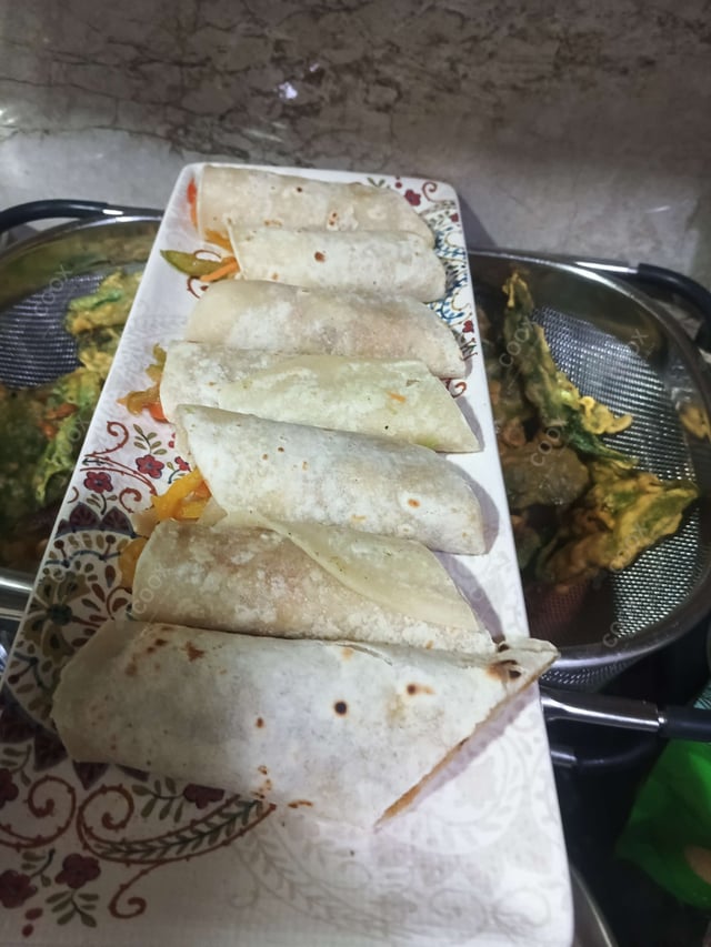 Delicious Veg Kathi Rolls prepared by COOX