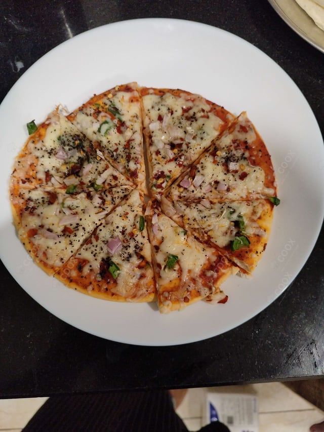 Delicious Margherita Pizza prepared by COOX