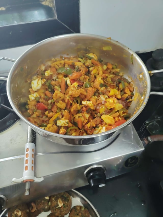 Delicious Veg Jalfrezi prepared by COOX