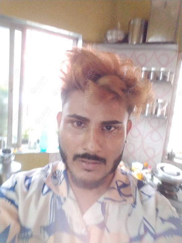 Chef from COOX at bookings. Professional cooks chefs at home