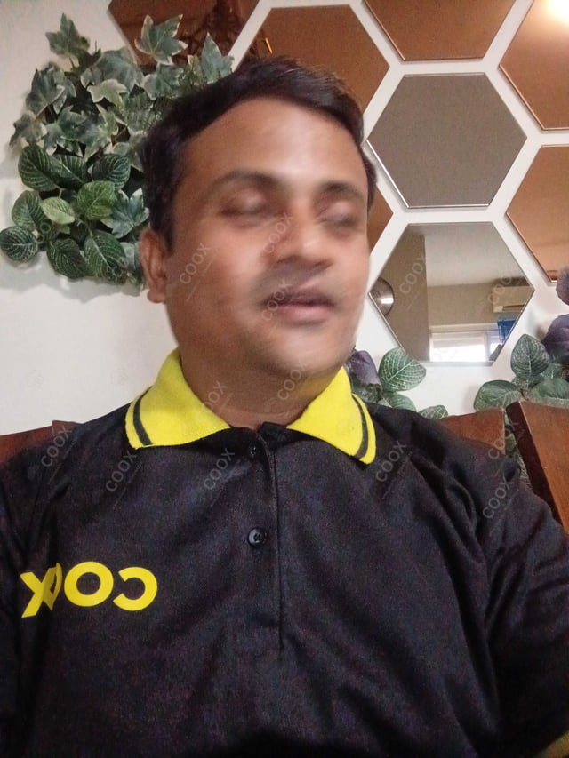 Chef from COOX at bookings. Professional cooks chefs at home