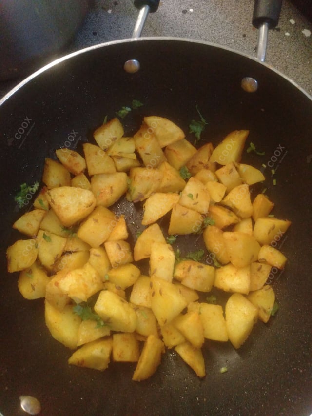 Delicious Tawa Rotis prepared by COOX