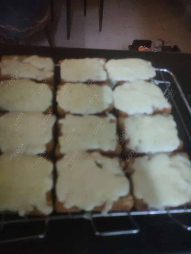 Delicious Garlic Bread with Cheese prepared by COOX