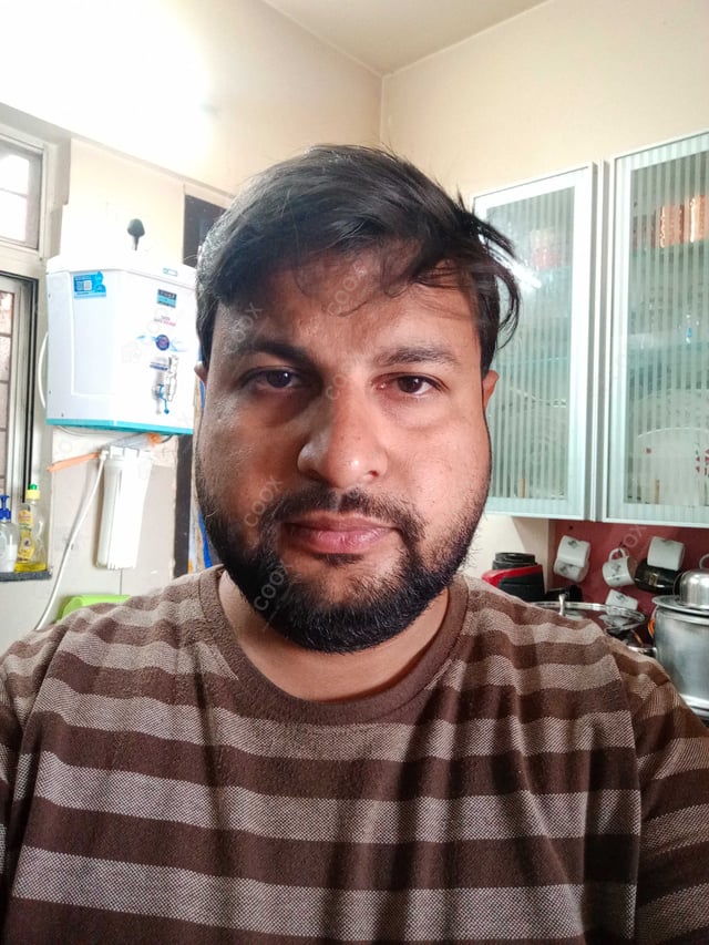 Chef from COOX at bookings. Professional cooks chefs at home