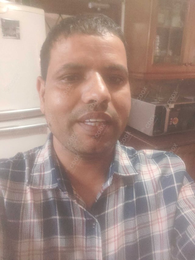 Chef from COOX at bookings. Professional cooks chefs at home