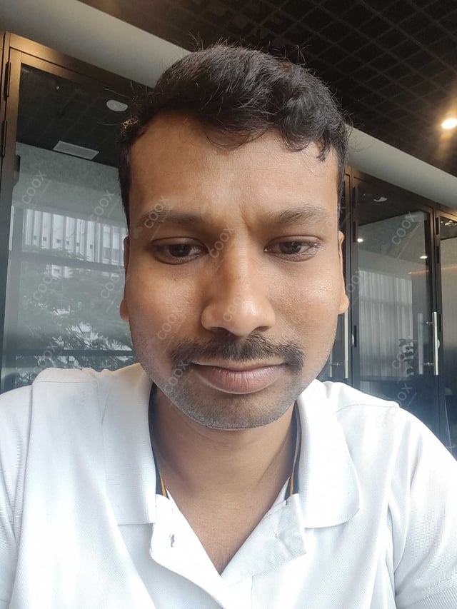 Chef from COOX at bookings. Professional cooks chefs at home