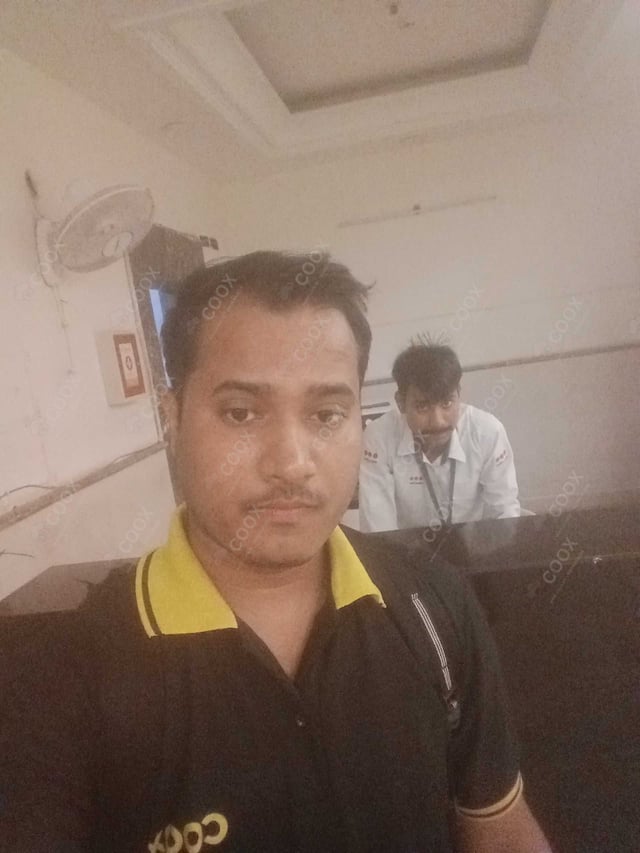 Chef from COOX at bookings. Professional cooks chefs at home