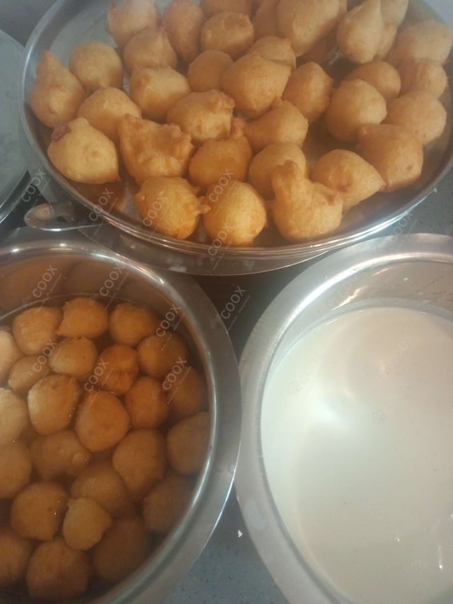 Delicious Dahi Bhalla prepared by COOX